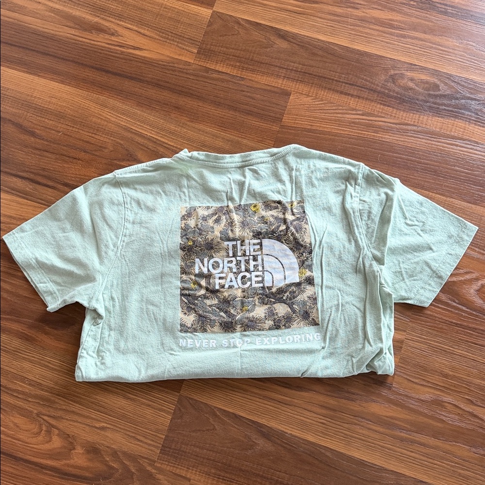 Tshirt - Picture 2 of 2